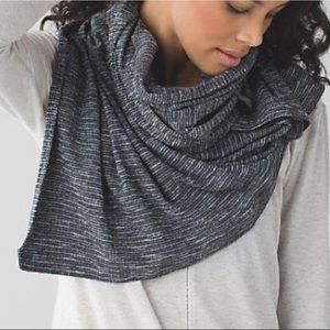 Lululemon Vinyasa Scarf
